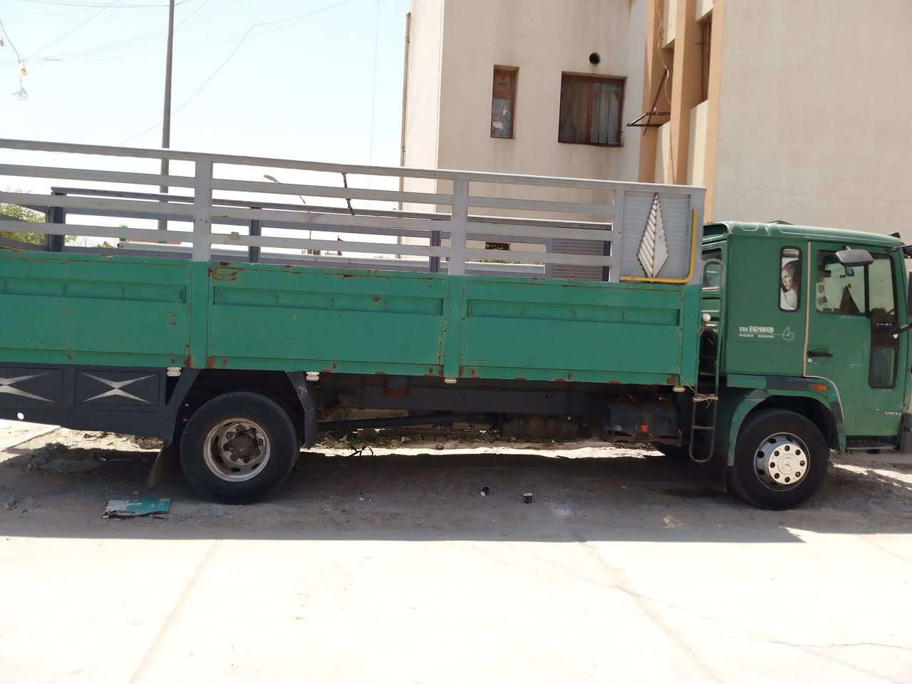 للبيع فقط البدي الطول ٦متر مكاني المحموديه السعر ١٢$ *********** بي واتساب فقط البدي
