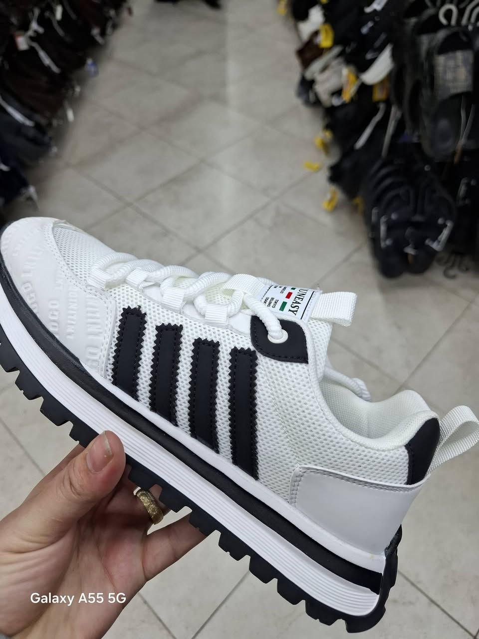 🩶🤍


**إذا كنت صاحب هذا الإعلان وتريد حذفه لأي سبب، رجاءا أرسل رسالة إلى الدعم الفني**