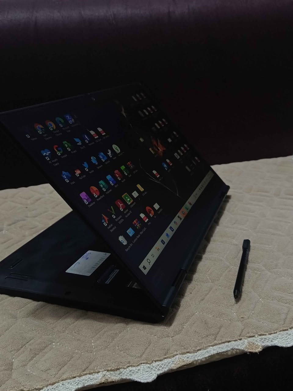 🚨 فرصة قوية | ThinkPad X1 Yoga Gen 3 فئة أعمال حقيقية 🚨

تعبت من لابتوبات ضعيفة؟ هذا جهاز يعتمد عليه سنين مو بس أشهر 👌

💻 Lenovo ThinkPad X1 Yoga Gen 3
أحد أقوى أجهزة لينوفو المخصصة للشغل والدراسة الاحترافية

⚙️ المواصفات:

i5 الجيل الثامن (سريع وثابت)

16GB RAM (تشغيل برامج بدون تعليق)

512GB SSD (إقلاع وتشغيل خاطف)

شاشة 14 إنج لمس تدور 360° (تابلت + لابتوب+قلم مدمع مع اللابتوب)

هيكل قوي فئة أعمال 🔩

وزن خفيف جداً

🔋 بطارية تعيش 6–8 ساعات استخدام فعلي

🎯 مثالي لـ:
طلاب، مهندسين، شغل أونلاين، أوفيس، اجتماعات، برمجة خفيفة

📦 الحالة: نظيف جداً – يشتغل 100% بدون أي ملاحظات
📍 الموقع: بغداد

تواصل خاص بغداد, العراق


**إذا كنت صاحب هذا الإعلان وتريد حذفه لأي سبب، رجاءا أرسل رسالة إلى الدعم الفني**