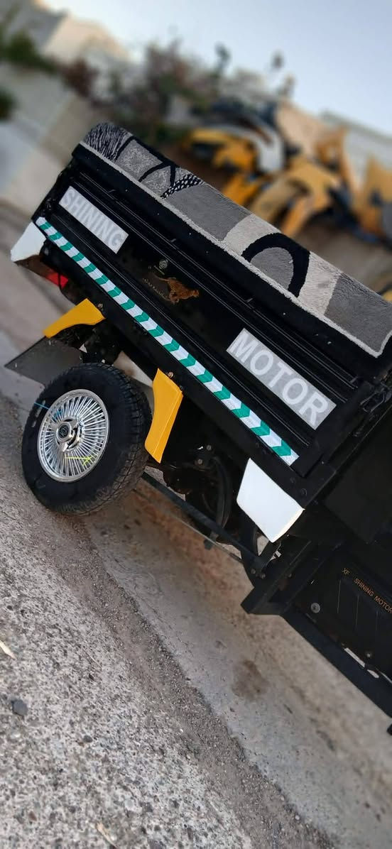 السلام عليكم ستوته للبيع اي  عيب ما بيه كهربائيات شغاله  ركبه شرط محرك شرط مود2021 السعر مليون و  وبي100 مجال بسيط عنواني كركوك  اخوان عالخاص ما اجاوب .وهذا رقمي***********
