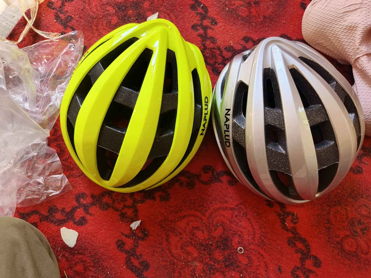 عدي 2خوذات سعرهن ب 20،توصيل مجاني


**إذا كنت صاحب هذا الإعلان وتريد حذفه لأي سبب، رجاءا أرسل رسالة إلى الدعم الفني**