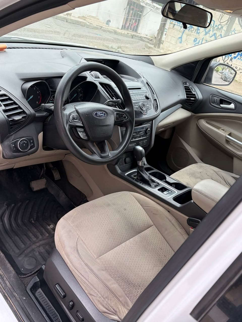 فورد اسكايب موديل ٢٠١٧ ناو زةرد كوشن جلد ٤پستن مةكينة ١٥توربو گير و مةكينةي بةشةرتة نةكراوةتةوة يةك دينار مةسروفي تيدا نيية سعري ٩٧$وةرةقة و مةجالةكي كةم رةقةم و سةنةوي نويية بونيد جاملغ سبوغ بي ژووري بةشةرت ارباكي سوكاني سيستةمة شوين هةولير
***********
Whatsapp أربيل, العراق
