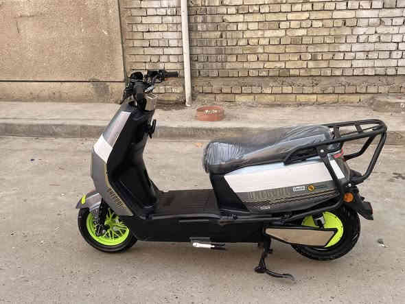 السلام عليكم دراجة شحن 2025 
6 بطاريات جدد 
نضام بارك 
نضام R 
بصمه تشغيل عن بعد 
انذار سرقه 
دبل اشاره 
السعر 430  وبيها مجال 
العنوان بغداد بلديات  
الرقم ***********
