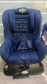 كرسي سيارة • استعمال قليل • الخضراء