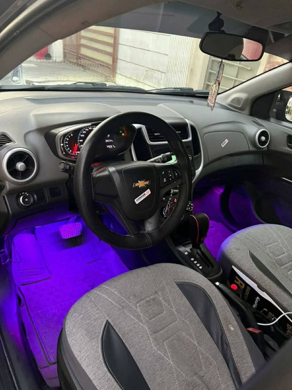 السلام عليكم ورحمة الله وبركاته
للبيع شوفرليت افيو ٢٠١٨ رقم سليمانية
السيارة نظيفة بيها صبغ بالصفحة بدون ضربة قوية، ماشية ٨٦ الف
السعر ٧٦ 

***********
