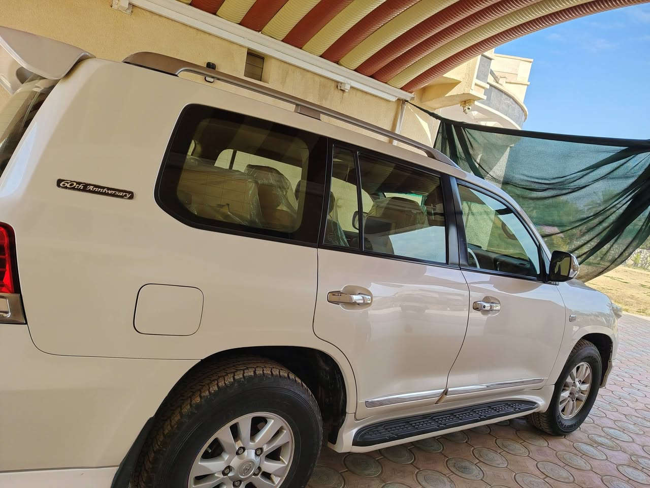 السلام عليكم
لاندكروزر ستينيه اصل 2011 رقم بغداد بأسمي تحويل ثاني يوم تخم تاير اصلي سياره جديده كلش السونار مرفق لكم  بالمنشور المكان بابل محايل
للاستفسار ***********
