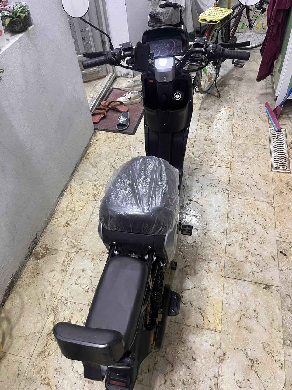 السلام عليكم
دراجه شحن R92025 جديده بعدهه صارله تقريبا 25يوم من مشتريهه بعد بجيس شركه تاير متين مو ناعم دراجه مكفوله من طول لطول لوصل موجود سعر خاص الي شراي فقط يتصل مكاني كربلاء شارع جاير حي سيده رقيه ***********
