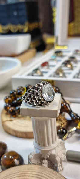 قطعة وحيدة..
خاتم فضة من الدر النجفي الأصلي الطبيعي ضمان مدى الحياة 👌
قالب فضة عيار 925
فص در تتريش شكل الماس 💫
_ واتساب /***********
🚕خدمة توصيل لجميع المحافظات 
🔖ضمان الحجر مدى الحياة (طبيعي & يمني)
📋وصل ضمان مختوم 
الموقع /شارع كوفة نجف فرع مأكولات خوخة
