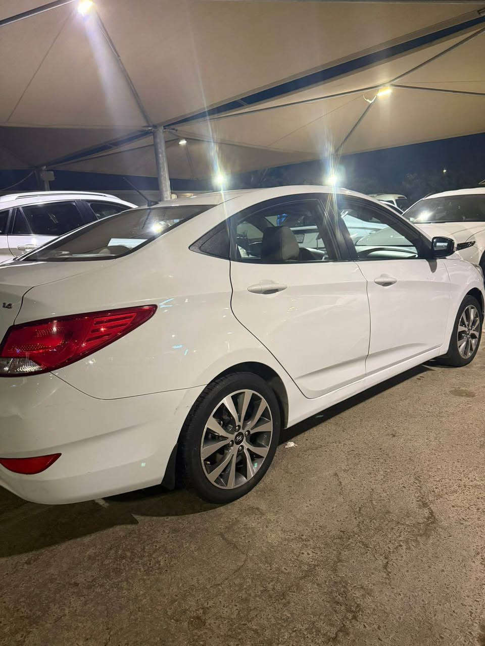 سلام عليكم اكسنت 2018 خليجي فول للبيع محرك 1600 دوش المرغوب ماشيه 80 الف حقيقي مواصفات فول فتحه لد نهاري ليلي ويل كب 17 كروم 5 ويل شااشه حساسات خلفيه كامره اشاير بالمري بسمي تحويل ثاني سوناره بالمنشور موجود عنوانه بغداد الحريه/*********** السعر 120 بغداد, العراق
