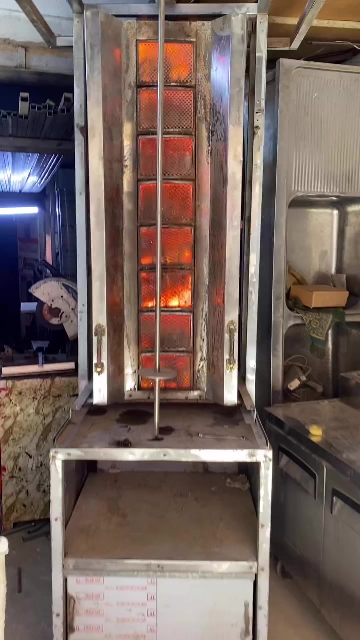 شواية كص ٨عيون سلايت
شيش استل استيل

حجر بي ضمان 

بغداد علاوي شارع ٦

***********

واساب ***********
