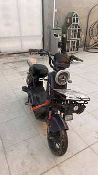 دراجة شحن كهربائية • نظيفة • أبو صخير