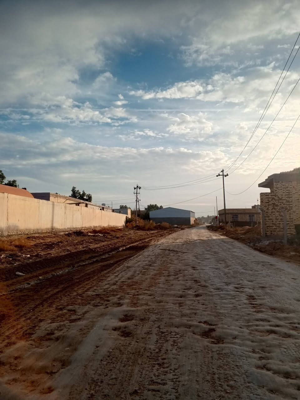 قطعه ارض للبيع بل العلاك بصف الوكفه  سند 25 طابو زراعي مساحه دونمين سعر الدونم 90 وبيه مجال قليل كافة الخدمات موجوده اتصل ***********
