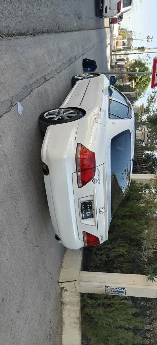 کراون 182 کفالة بدون کص 
للبيع كامل مواصفات كشنات جلد وهيتر، وبيها فتحة سقف مرایا اشارة شاصی 182 
السيارة نظيفة وكلشي بيها جديد دهن الگير متبدل، البنز جديد، البطاریة جدید ، والمحرك صافي مابيه دخان. السيارة مال بيت ومجرد تدق سلف وتوكل. 
السیارة بیها بس قطعتین الصبغ الیابان 

تواصل علی الواتساب

0770 053 8784
