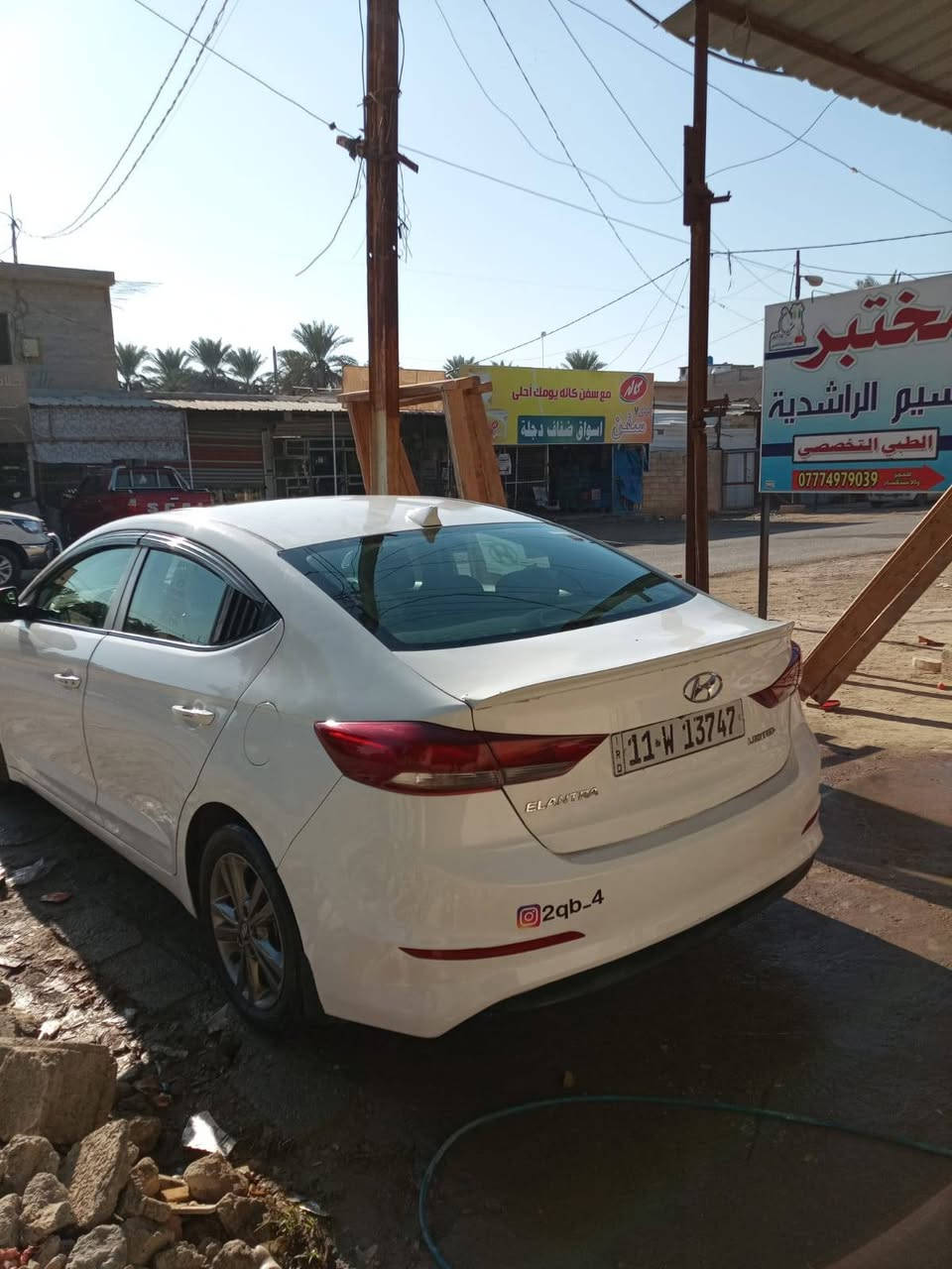 الغوالي السياره للبيع         ((السعر 119 وبيها مجال)) 
شرحتلكم كلشي بتفصيل شراي رقم تليفوني بنهايت المنشور وخل يجي يكلب يقتنع ويدلل 
♦️النترا كندي ٢٠١٧ لمتد ١/١
♦️حادث قبق جنطه فقط نفسه مصلح وصبغ جاملغ خلفي  بجم كبس بدون تبديل 
✨.رقم بغداد 11.الدولي بسمي تحويل ثاني يوم
⭐المواصفات فولل للخير لمتد 
بصمه أبواب +تشغيل دخول ذكي صندوك بصمه نضام ترحيب 
فتحه سلايد روف + تدفئه كشنات أمامي خلفي + تدفئه ستيرن +رادار جانبي وخلفي+نقطه عمياء+ شاشا تبريد بيانو + شاشا ديجتل + شاشا أعطال +اشاير بال مري ومري رادار
تحكم فول جهتين مثبت سرعه + تحديد مسار 

♦️تلاث انضمه قياده
🔸️normal
🔸️com fort
🔸️Sport
🔸️Eco اقتصاد وقود 

السياره بعد بيها هواي مواصفات السياره أعله فئه المتد ومعرف مواصفات لمتد 

🩸السياره جديده بمعنه الكلمه كشرتها تخبل احله من الصور
♦️مكينه 2000 دوش خير من الله مكفول 
♦️كير 6نمر خير من الله مكفول
♦️ غرفتها مرتبه وحلوه وكلشي جديد بيها 
♦️تبريد ثلج
📍حبايب كلبي سياره جديده جاهزه مال جناي الشراي بي خير ويدلل مكاني بغداد 
للستفسار 
‏‪***********
