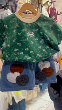 ضحكة طفل • ملابس أطفال