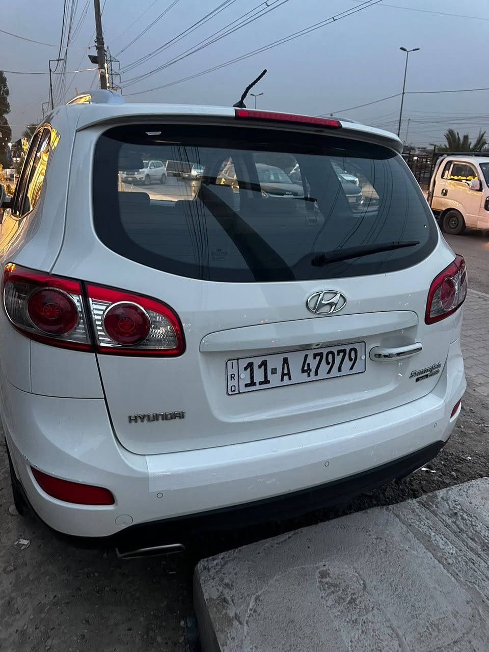 سلام عليكم سياره نوع سنتافي موديل 2011خليجي فول سياره جديده مال جناي  مواصفات بصمه فتحه شاشه كامره حساسات تحكم ستيرن جهتين خمسه ويل كب شاير مري تحكم مري مري شفط كشنات كهرباي جلد مكفوله من ضربه او تبدي او صبغ كفاله كير مكينه حداديه تخم تاير تبريد عنوان بغداد
سعر 165
***********
