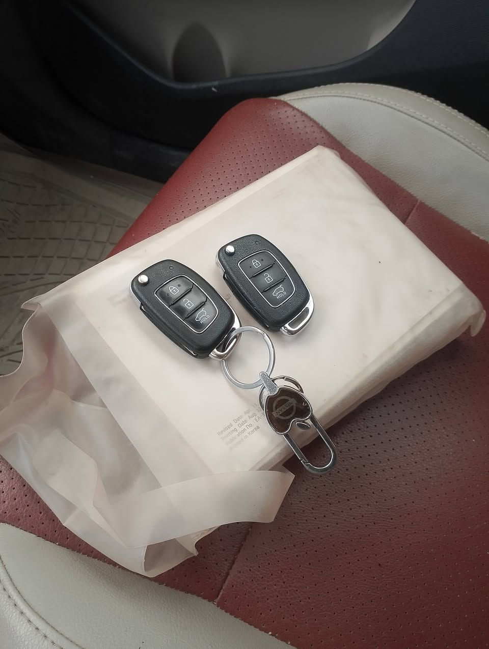 سلام عليكم توسان للبيع 2018سيارة تخم تاير مكينه مال شركه لسياره مآل بيت جاهزة من  مكان لسيارة بغداد جسر ***********ديالى لسيارة بيه باب والباقي مكفول
