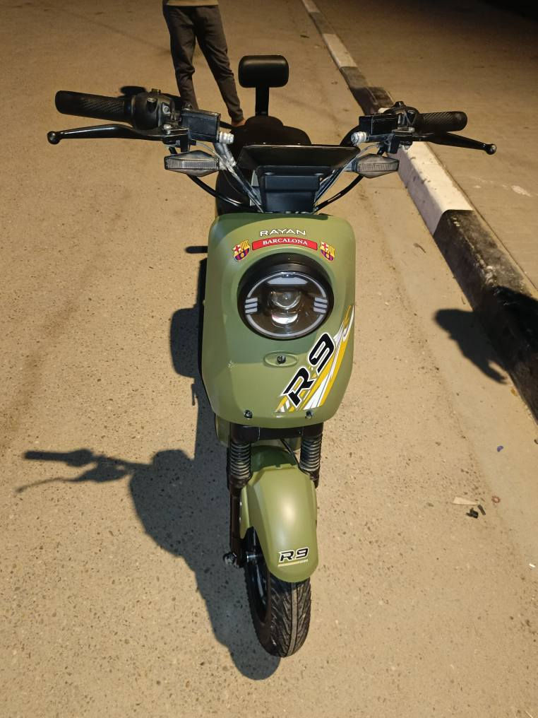 سلام عليكم ورحمة الله
دراجه شحن جديده استخدام 6  اشهر
موديل 2025
كلشي شغال نضاافه فوول
دبل سويج
دبل أشاير
لايت عالي وناصي
 5بطاريات سعه ٢٦
الون زيتوني طافي مميز 💫
حجم الدراجه ١٦
ملف شاشه العقل أشارت البطاريات كلشي شغال وماكو اي عطل
السعر 520
مكاني الزبير الريسز
رقمي 0777 480 5810 البصرة, العراق
