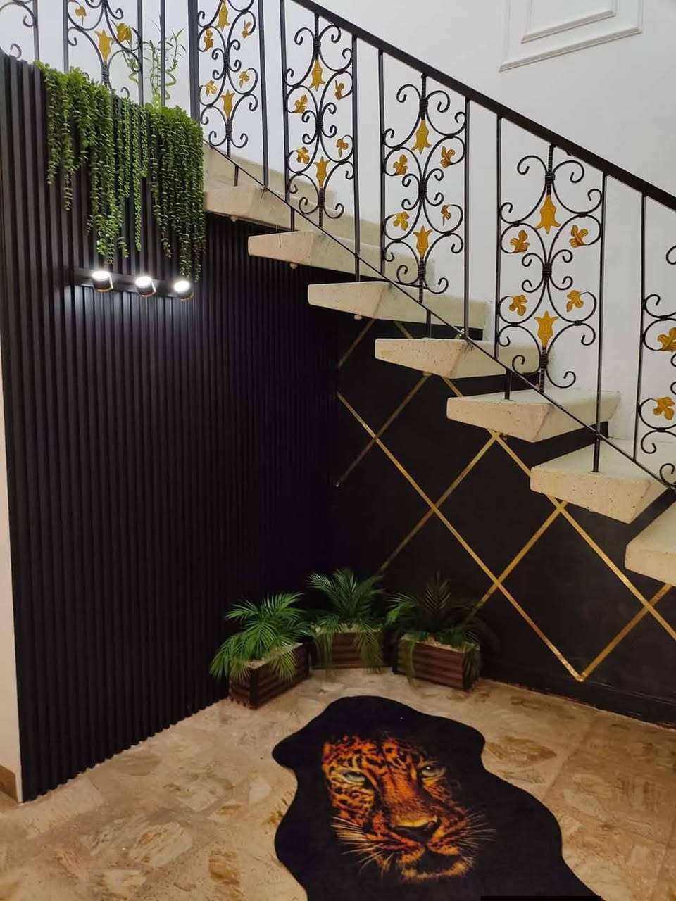 اعمالنا للديكور والاصباغ والتغليف
تغليف الواجهات بالفوم التركي 
بديل الخشب+بديل الرخام+ الشيبورد+السقوف الثانوية 
ولكافة أنواع الاصباغ والديكورات كربلاء فقط للاستفسار مراسلة خاص أو الاتصال ***********
