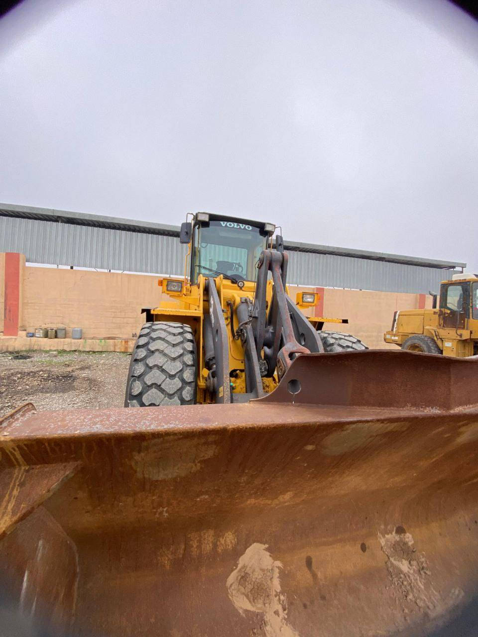 عنوان الشفل (  اربيل اسكي كلك قضاء خبات معرض قنديل مقابيل معارض السيارات الصغيره يم حجي شهاب ابو ماهر الحياني ...)
دخول بصره ميناء ام قصر
حجم 120
موديل 1999
ما مشتغل بالعراق نهائيا.ً
شفل جاهز للعمل بدون صبغ
تايرات جدد
كير محرك كله شرط
رقم الهاتف
***********
