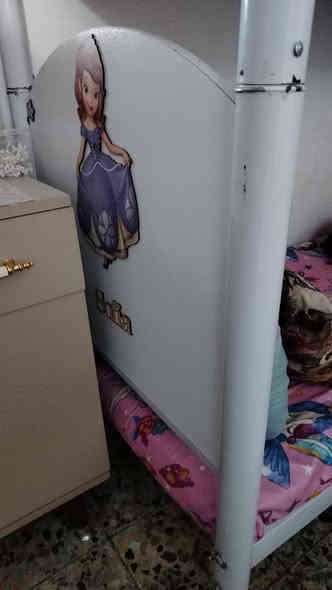 سرير طابقين بسعر ٨٠ طالبيه ***********
