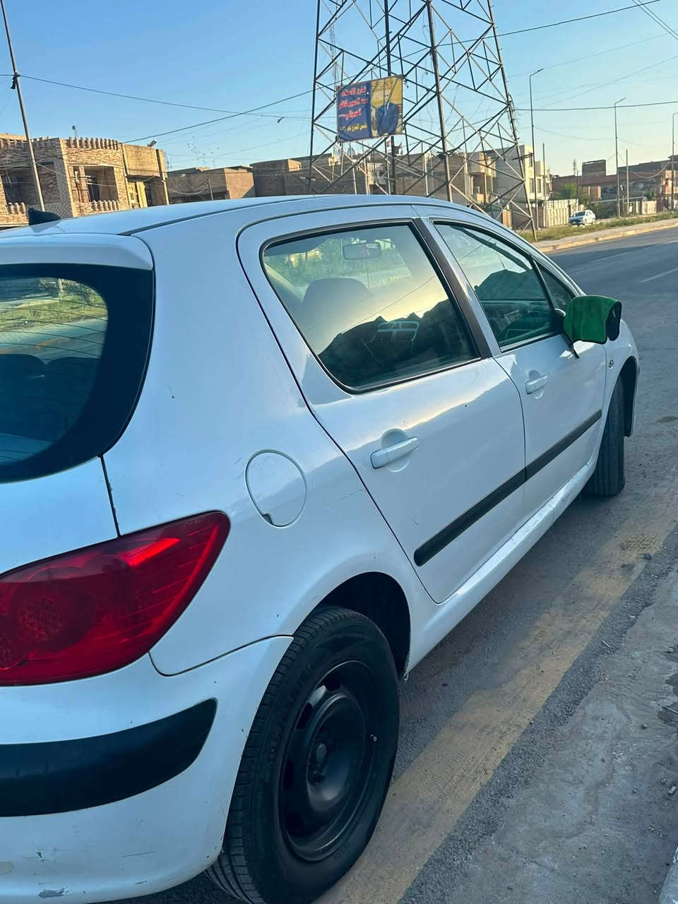 سلام عليكم بيجو فرنسي 307موديل 2006
سياره كير مكينه مكفولات تبريد شغال سياره بيه صبغ الدوسه 
وشويه من الجاملغ الخلفي سياره كامله من كلشي مكاني بغداد 
رقمي /***********

السعر /58 وبيه مجال
