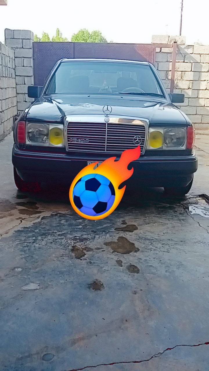 سيارة دب ١٩٩٠ مكينة ٢٥٠٠ ديلكو سيارة حلوةقواعد بلادي  سعر ٥٥ وبيها مجال مكانها ديالى للاتصال ***********
