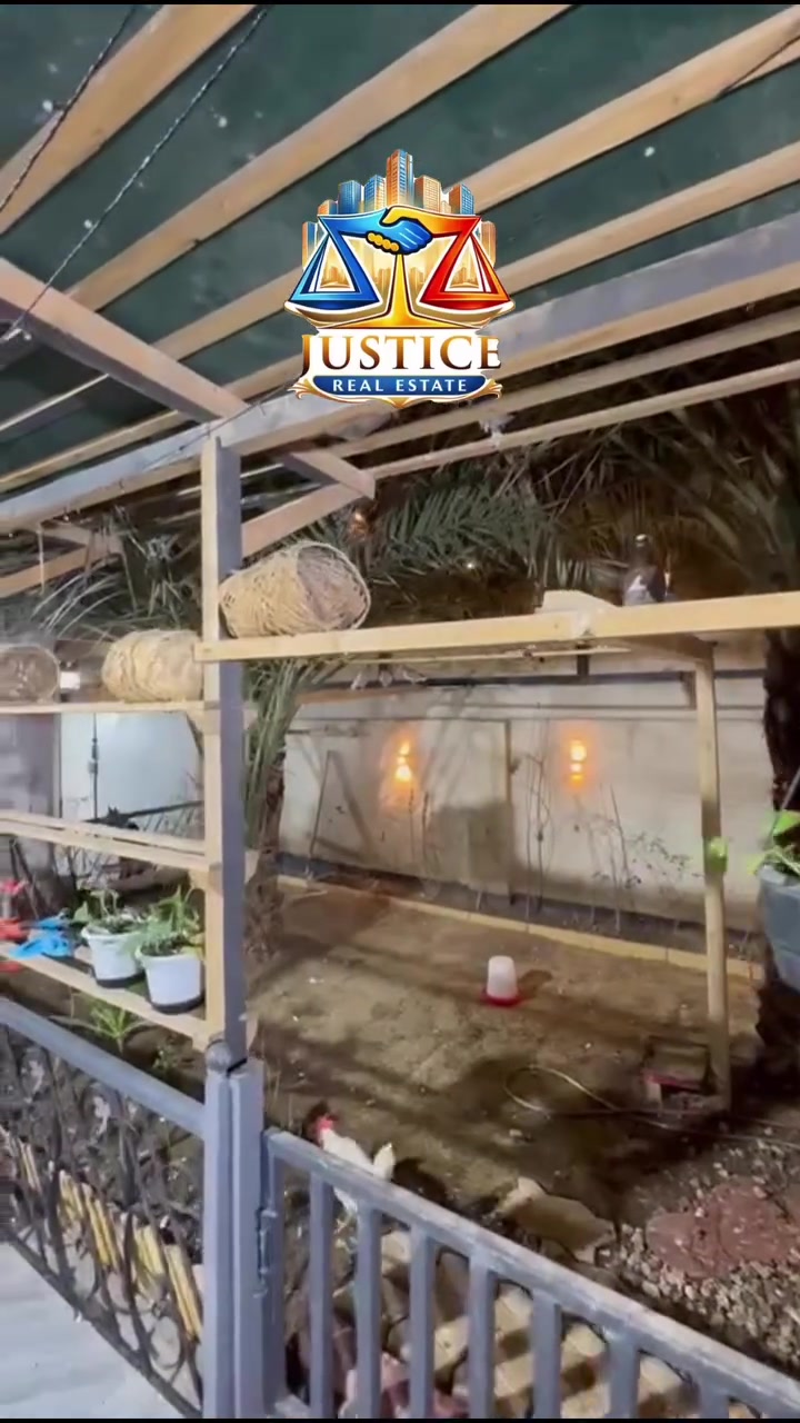 دار للبيع حديث 
البصرة 
حي الخضراء خلف الشارع العام 
المساحة : 330 + 40 فضلة
الواجهة : ركن 
يحتوي على 
6 غرف منام + كراج + حديقة + ستقبال + صالات 2 + مطبخ + وصحيات 

للأستفسار اكثر التواصل مع 

عقارات العدالة 
عنوان للثقة 
***********
***********
