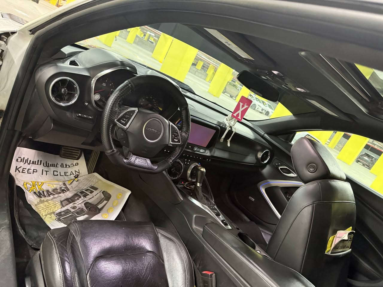 السلام عليكم 
كمارو خمسينيه 2SS موديل 2017 مكينه كير اكسل حداديه تبريد كله كفاله مكينتها 6200 مواصفاتها كشنات جلد تدفئه تبريد كهرباء ستيرن تدفئه شاشه جبيره لد داخلي متغير بلادي مثبت سرعه تحكمات ستيرن كامله شاشه داتو شو خمس مودات قياده وحسب المود يتغير الصوت واذا تحطه مود طبيعي ينسد الصوت سايد بريك دكمه فتحه السياره شاحن لاسلكي كشن السائق خزن ميموري ما عايزها برغي السياره جاهزه عله آخر حبه ترايك للبصره السياره بيها بيها اربع قطع صبغ رقم بصره مداور ثاني يوم هزه جديده وسنويه ل ٢٠٣١ مكاني النجف الأشرف  
تخم تاير جديد ويل 1Le حجم ٢٠ باتري جديد منضومه زنون جديده مع لد متغير باتري جديد فيتبم جديد السياره ستوها مبولشه ومصبوغه دعاميتها كامله مكمله
***********
مكلف بنشرررررررر!!!!!!!!!!!!!! 
ورقم بيه واتساب
