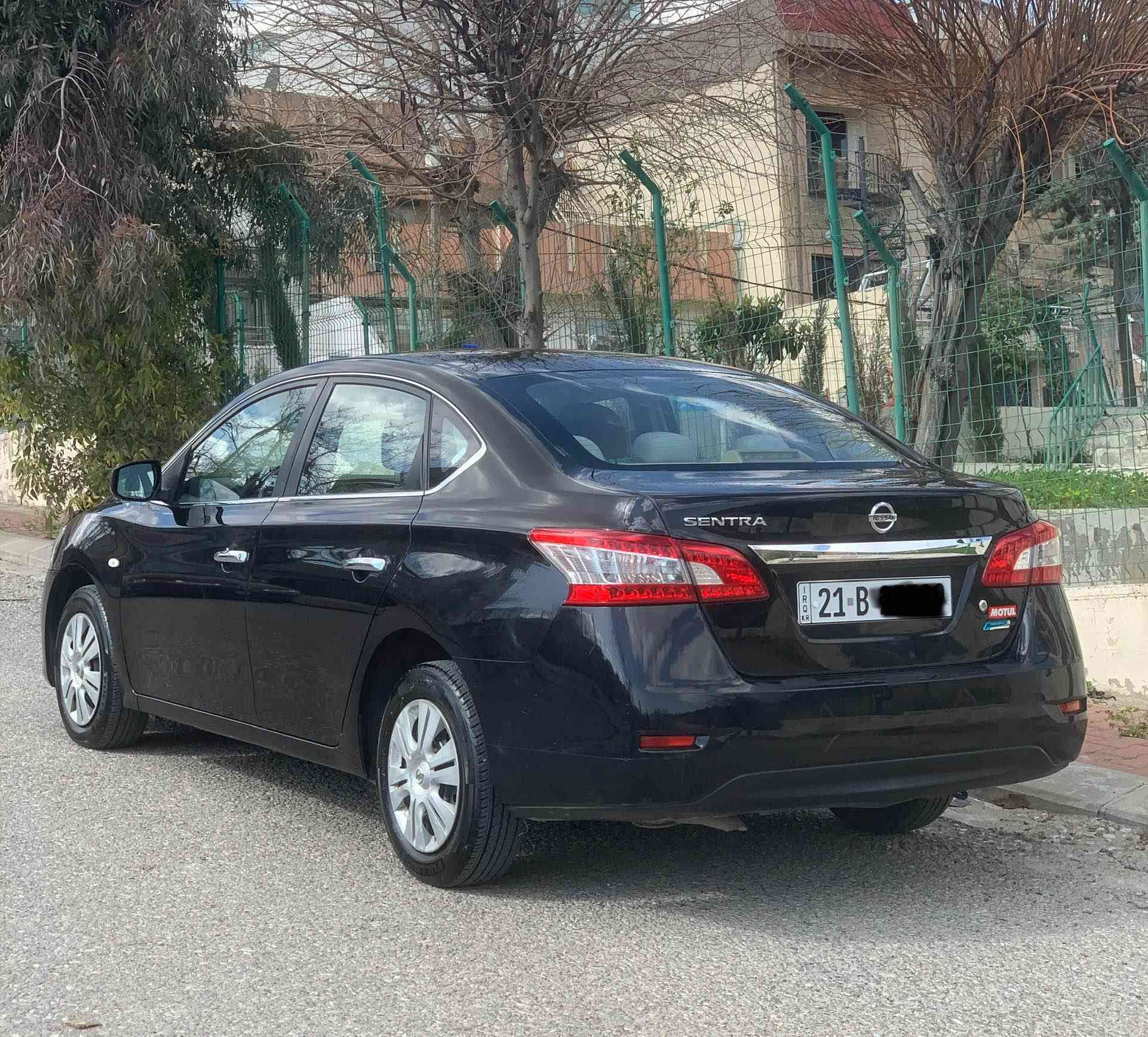 بسم الله الرحمن الرحيم
         
نیسان سێنترا
مۆديل ٢٠١٦
خلیجی سفری کوردستان ٢ سویچ
گێر و مەکینە مەزبوت 
ماوەی رۆشتن ١٣٤ هەزار 
بێ بۆیاخ بستی سارد هةية سۆنەرم داناوە

شوێن   ::::   سلیمانی 
***********
*********** السليمانية, العراق
