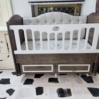 جرباية طفل • خشب ثقيل • بغداد