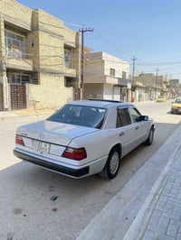 مرسدس موديل 93 لون ابيض  السياره وضع شركة مصبوغ عام الجماليه  السياره ...