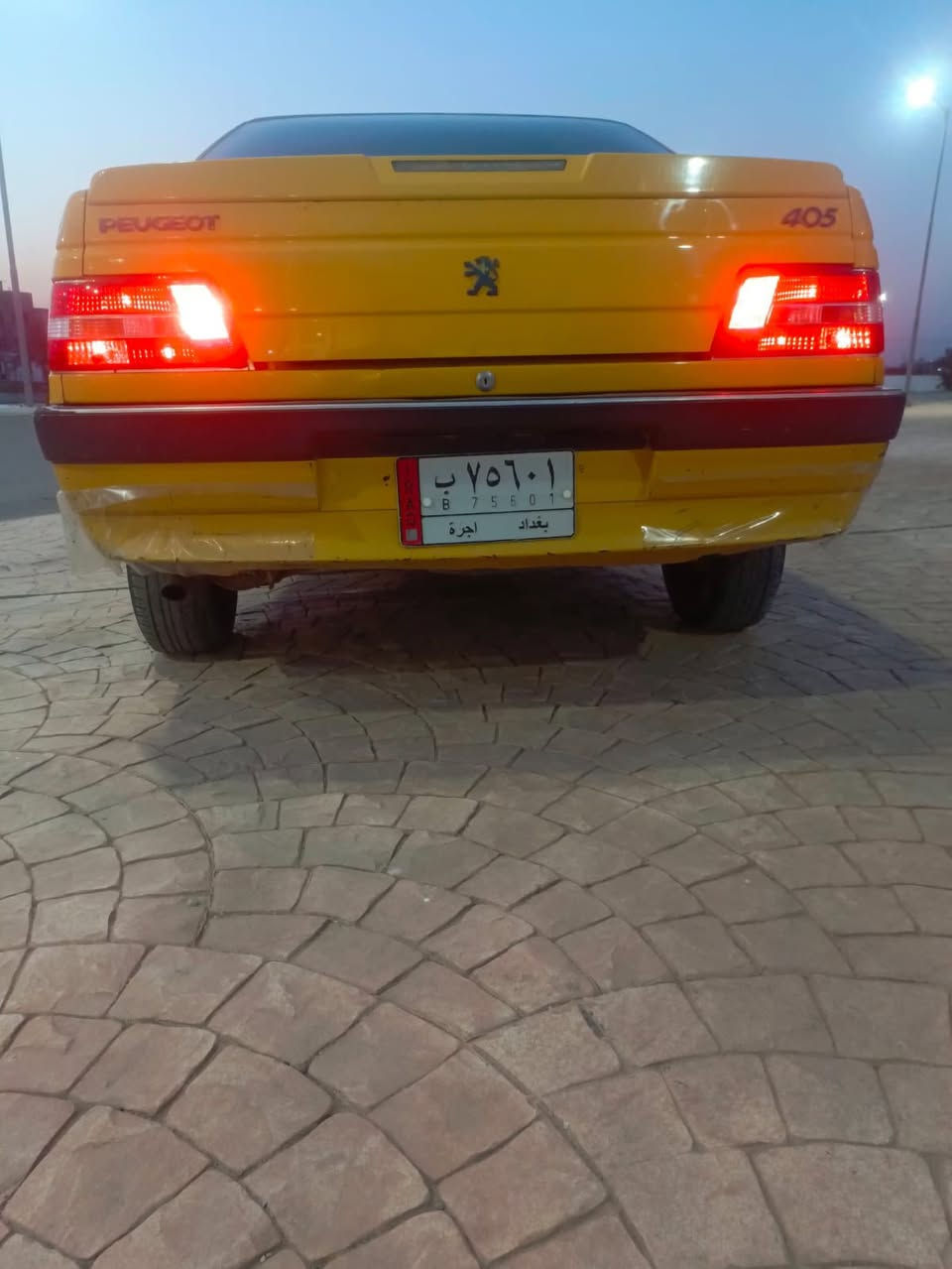 سلام عليكم بيجو لميس موديل ١٢ مكفوله كفاله عامه شرط سونار مكينه كير حداديه تخم تاير هيئه مصفره غرامات السعر 38 وبيه مجال حك جيه العنوان بغداد الهاتف ***********
