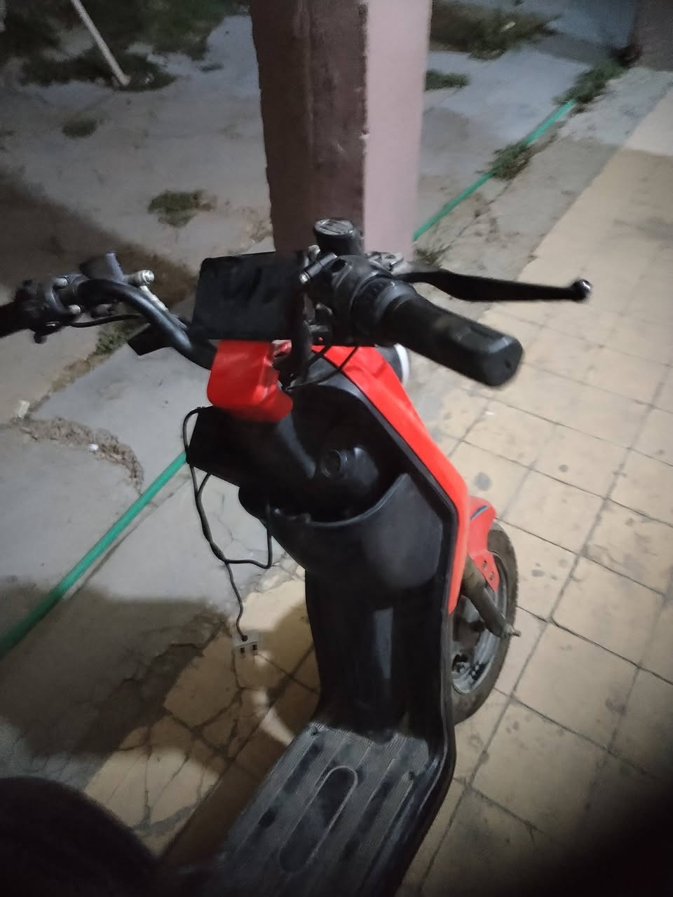 دراجه R9 للبيع دراجه جديده نضيفه تخبل بطاريات شرط الفحص دراج حلوه و نضيفه دراجه جنت تراكه وفاتح البطاريات بعده بترابه بدون غسل السعر ٣٢٥ الف وبيه مجال العنوان بغداد حي الخضراء الرقم *********** واتساب
