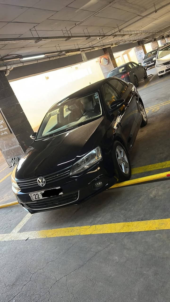 السلام عليكم 
جيتا خليجي 
2012
محرك وگير شرط
بدون توربو
3 قطع صبغ 
موجوده بأربيل 
89 $


**إذا كنت صاحب هذا الإعلان وتريد حذفه لأي سبب، رجاءا أرسل رسالة إلى الدعم الفني**