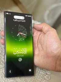 اس ٢٣ الترا نظيف جدا بدون اي  مشاكل بالشاشة او بالجهاز السعر ٧٥٠ الف  ...