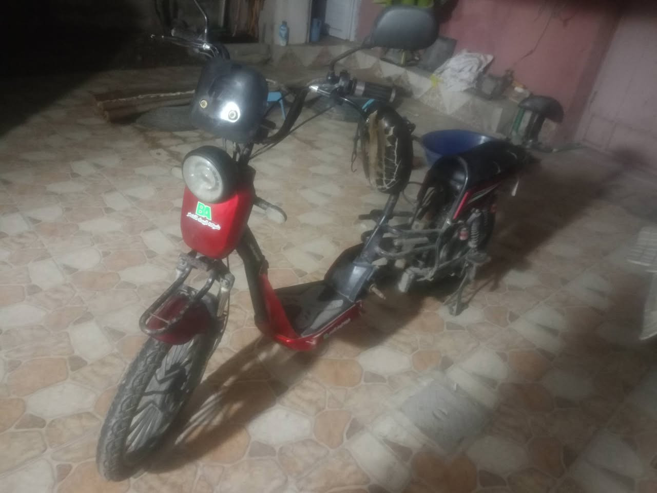 سلام عليكم ماطور شحن 4باتريات كلو شغال بلاتوث ودبل سويج سعر 120 وبي مجال باترياتو نص عمر اني ابيعك فحم تجي جيك عجبك اخذو ماعجبك عوفو


**إذا كنت صاحب هذا الإعلان وتريد حذفه لأي سبب، رجاءا أرسل رسالة إلى الدعم الفني**