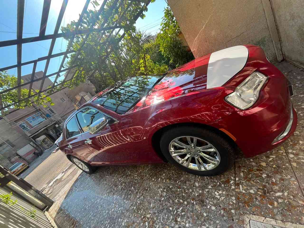 السلام عليكم للبيع كرايسلر C300 موديل ٢٠١١
محدث بالكامل ٢٠١٦ تحديث اصلي رقم بغداد باسمي تحويل مباشر وارد امريكي حادثه جاملغ وبنيد بدون ايرباك بدون دواخل السياره جاهزه مكينه كير صدر تبريد كلها مكفول  جديده تخم تاير كله جديد السياره جاهزه من كل شي مواصفات شاشه كامره خلفيه كروس سرعه تحكمات كشنات كهرباء وجلد تدفئه وباقي المواصفات معروفه مكان السياره بغداد البنوك
السعر 150 وبيهه مجال
للاستفسار***********
