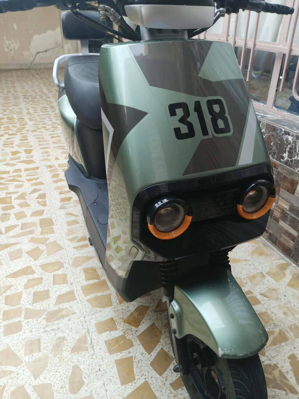 ماطور شحن للبيع 318 ماطور شرط الفحص السعر 650 الرقم *********** بي واتساب

