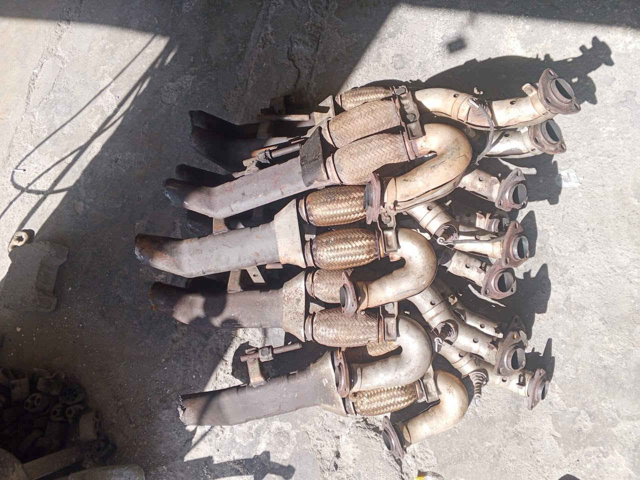 صالنصة مع هزاز رينو سافران بلادي كصة حاوية توصيل كافة محافظات ***********
