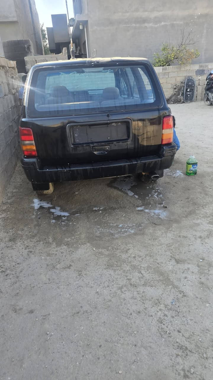 سلام عليكم
جيل شيروكي مصبوغه جديد
رقم انبار اسود دافعه كمرك
كير ومحرك 8ذابهن منه حته احوره
بطه السعر 20وبيه مجال
العنوان الفلوجه
***********
