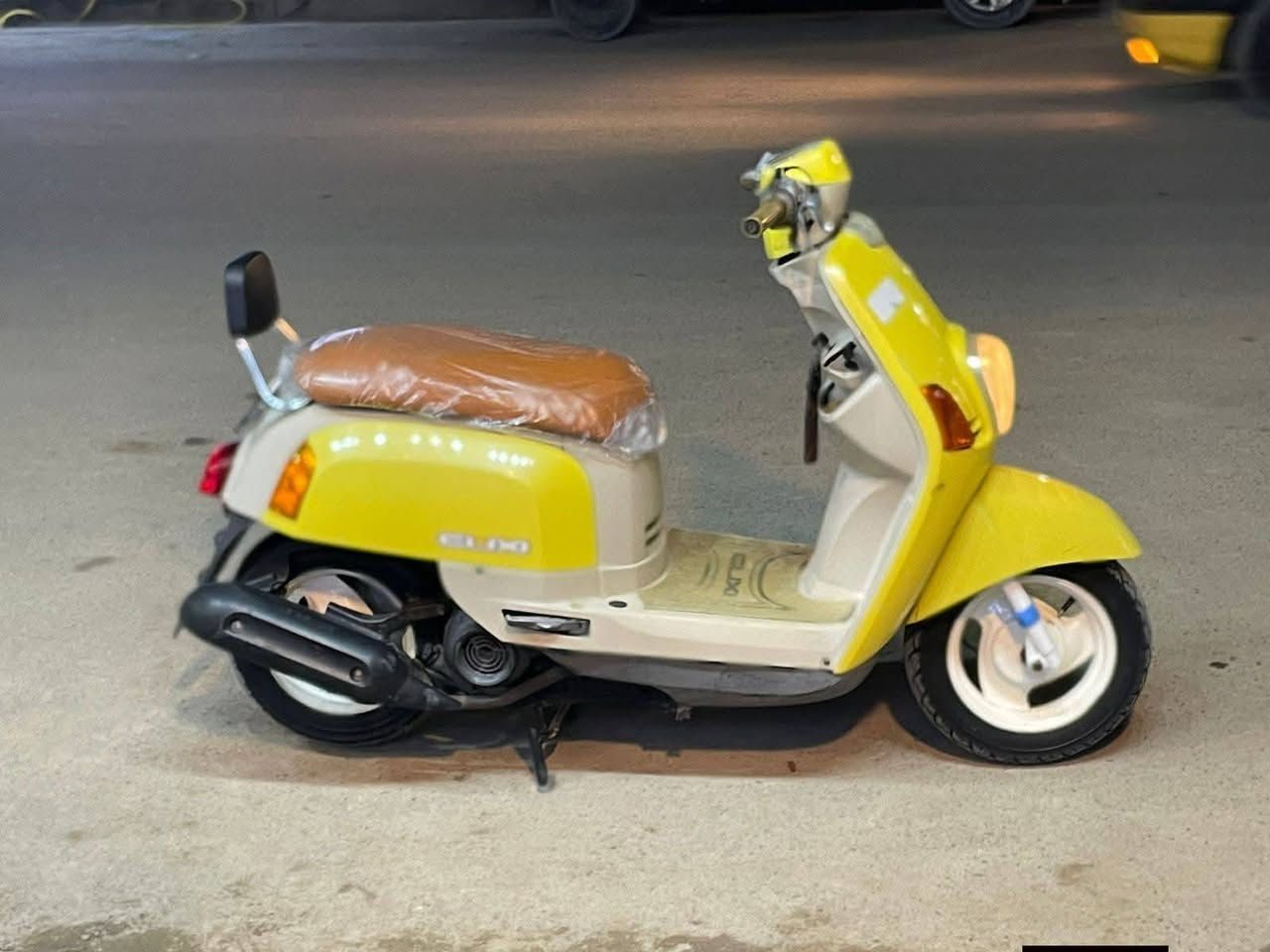 دراجه لبيع مكفول ختم واحد مستعجل على بيعته مكاني بغداد لعبيدي  سعر ((800))***********
