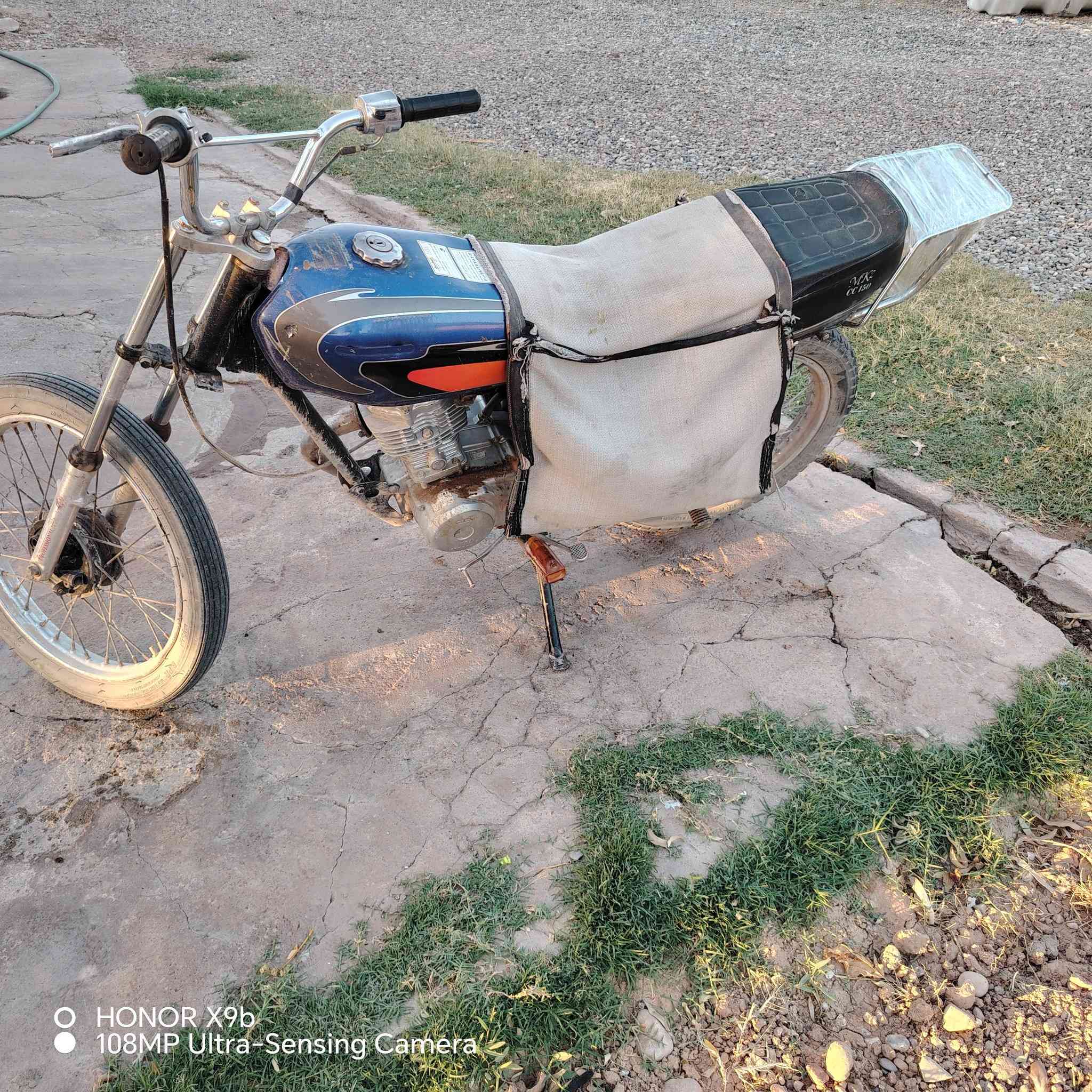 دراجه البيع السعر 300 اوبي مجال ***********
