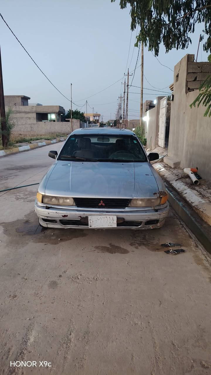 متسيبوشي كالنت للبيع موديل 1992 كابريتر رقم بغداد 
بأسمي سعر33 ورقة 

هاتف ***********

