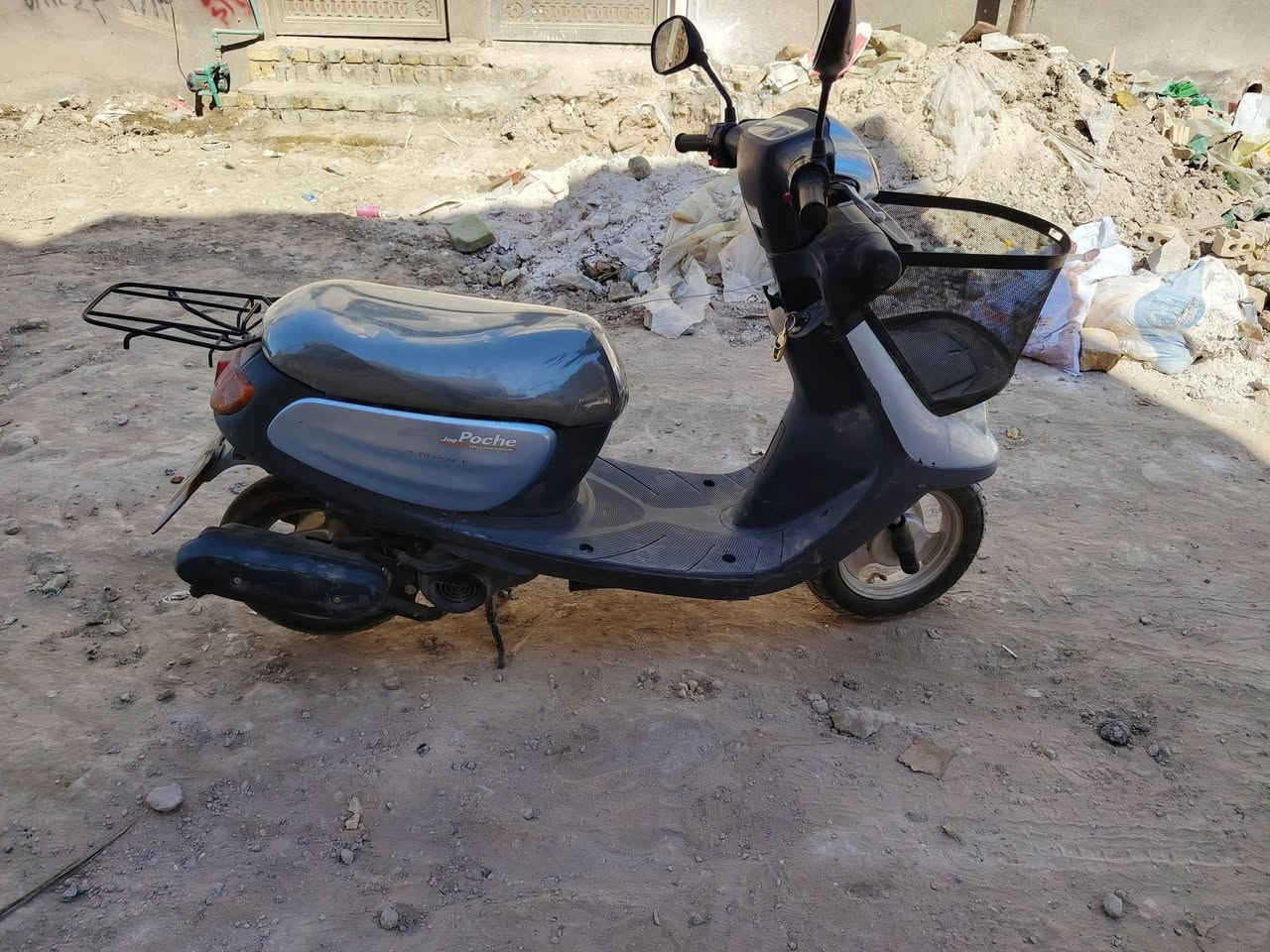 السلام عليكم
دراجه مال رمبه صارلي شهر من طلعته 
عارضه ب مليون ٥٠ وبيه مجال 
مكاني حله 
***********
