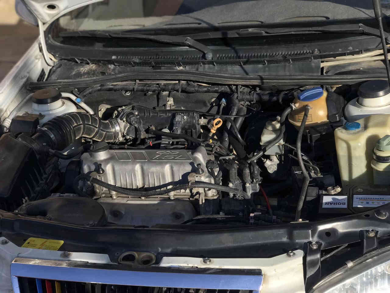 السلام عليكم شيري كوين 2013 /قطرا صبغ ما بيها 
محرك كير شرط 
تايات جدد باتري جديد
تبريد ❄️ تدفها نار🔥 السيارا عال بلادي كلشي بيها
ضفيرتها جطل ما بيها  كلشي شغال
 كبون بنزين بيها ورقي الصلي  شرط الوكلا والتحويل 
السعر 47 
رقم ***********
