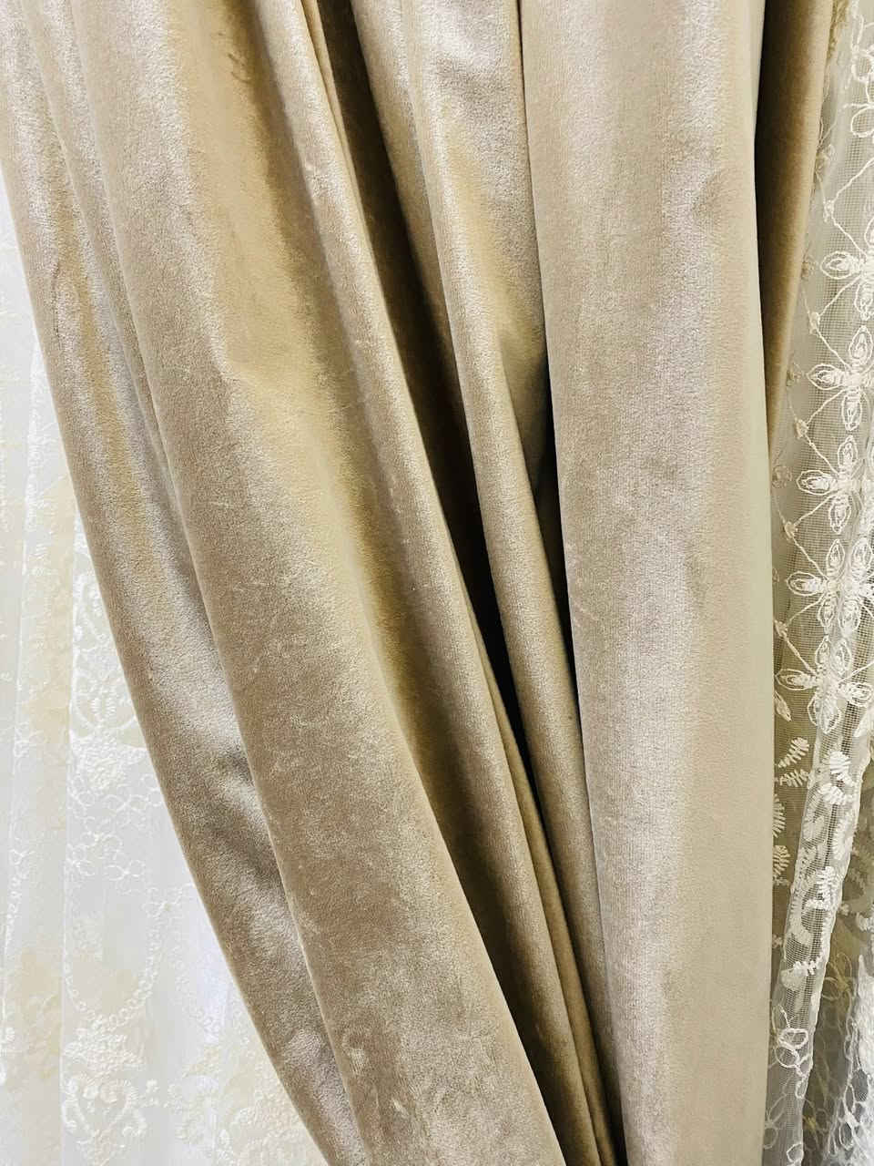 للبيع✅
بردة تفصال متكونة من : 
بطانة و تول والقماش الخارجي
نظيفة مابيها شي 
السعر : 100 وبيها مجال


**إذا كنت صاحب هذا الإعلان وتريد حذفه لأي سبب، رجاءا أرسل رسالة إلى الدعم الفني**