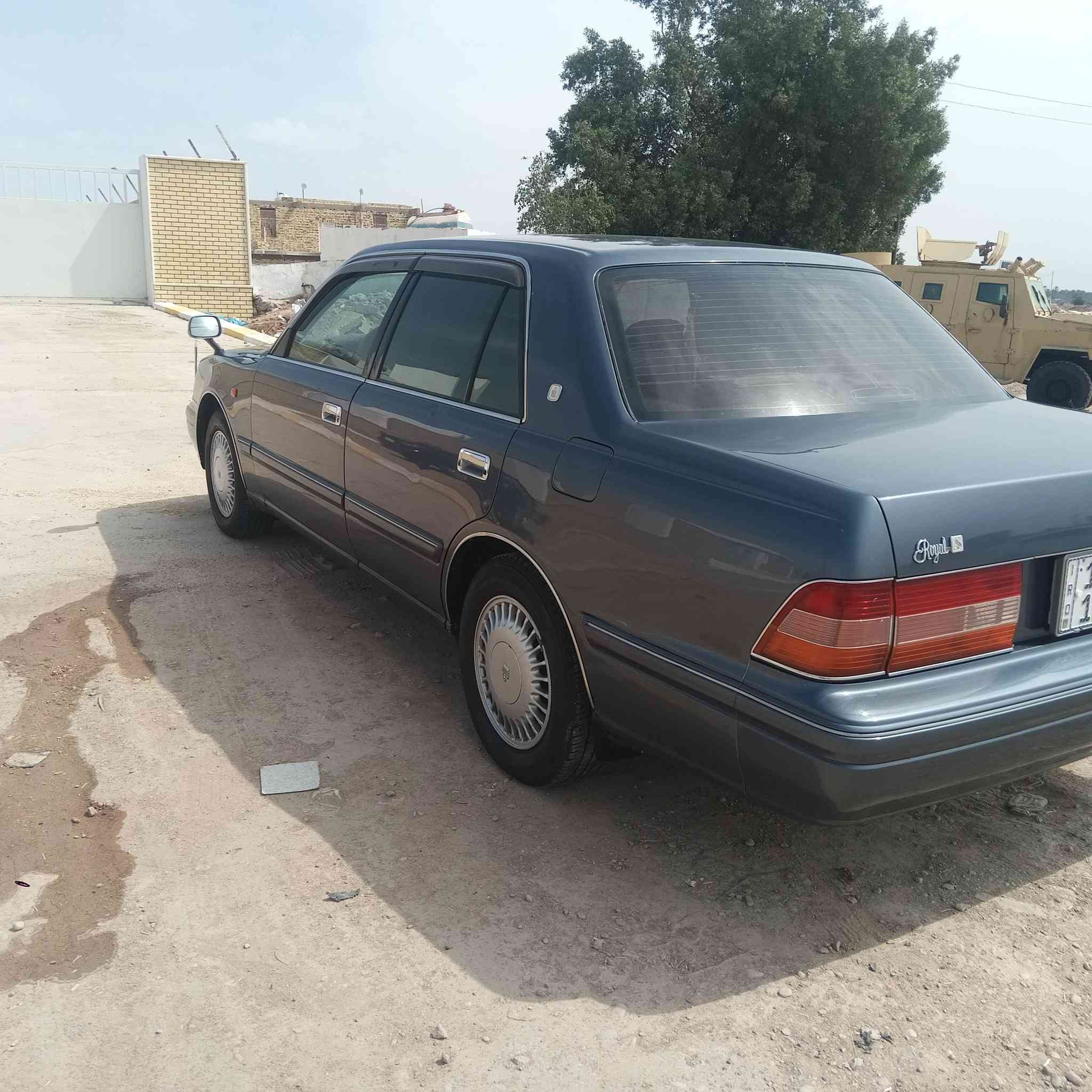 لسلام عليكم سياره راس الثور تكم موديل 2000 مكينه 2500 ففيتي سياره جديده خير من الله كفاله من الكص والنقل والضربه بيها صبغ قليل رقمها بغداد انكليزي تحويل مباشر مراوس بكيه حمل فحل موديل 12 او بيع السعر 105 وبيها مجال مكان السياره مكان كربلا  وحالين بلدوام بلعماره *********** تصل وتدلل
