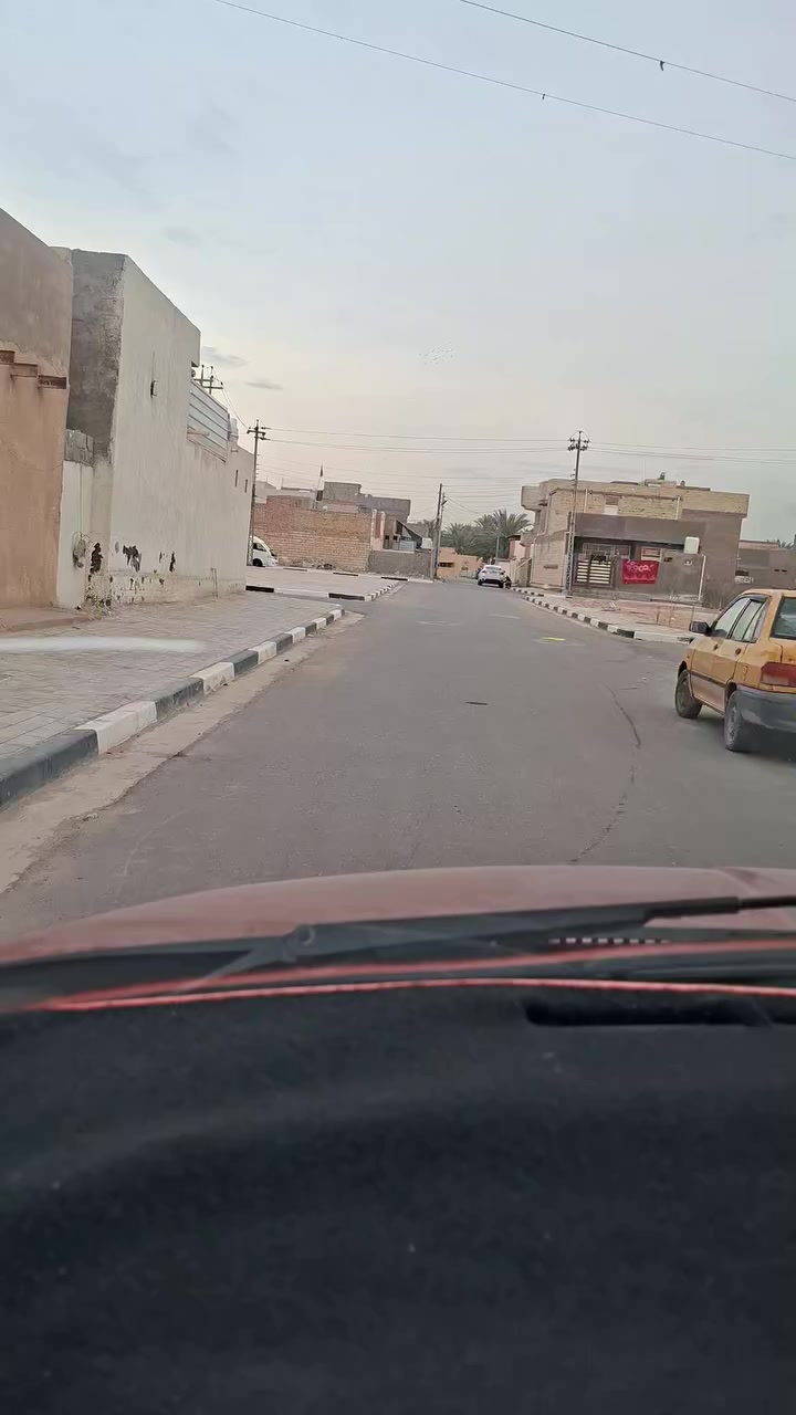 الله بالخير قطعه ١٨٠ متر بالعطيشي حي الشرطه قرب الشارع  السايدين سيده زينب ع القطعه طابو صرف ركن ع ٣ شوارع مقابل حديقتين عطيشي الشرطه قرب مركز الصحي ***********
