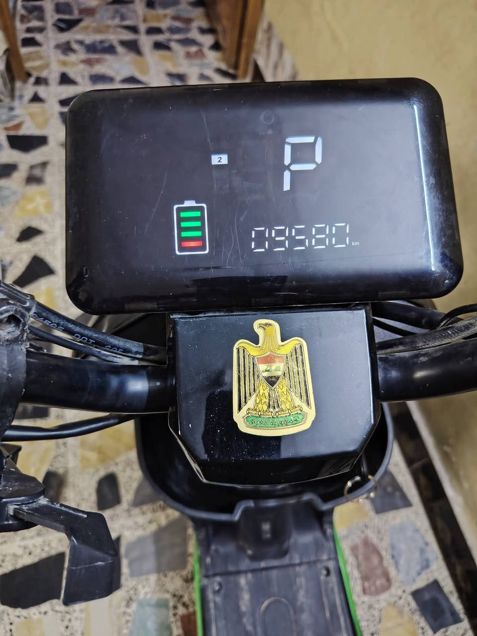 سلام عليكم دراجه ار ٩للبيع سته باتري كبار جديدات لك عنوان بغداد الحريه *********** فقط وات فقط مواصفات فول حتى شلعه بيها سعر ٤٠٠ وبيها مجال
